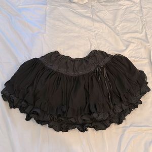 PEACE NOW black lace ribbon ruffle skirt